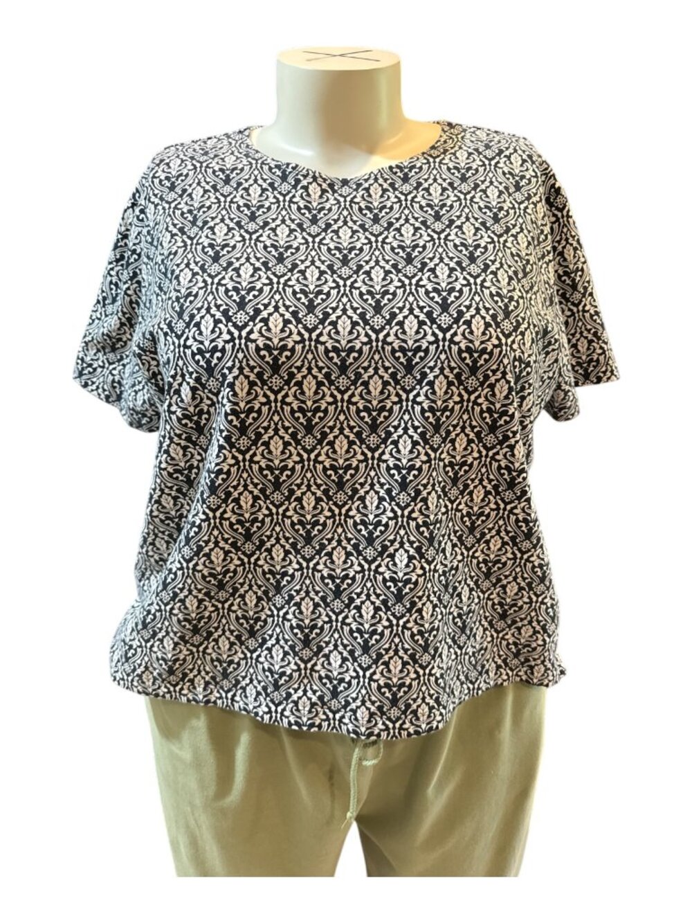 Talbots 2X Inky Navy Blue Floral Batik Print Short Sleeve Cotton & Spandex Top